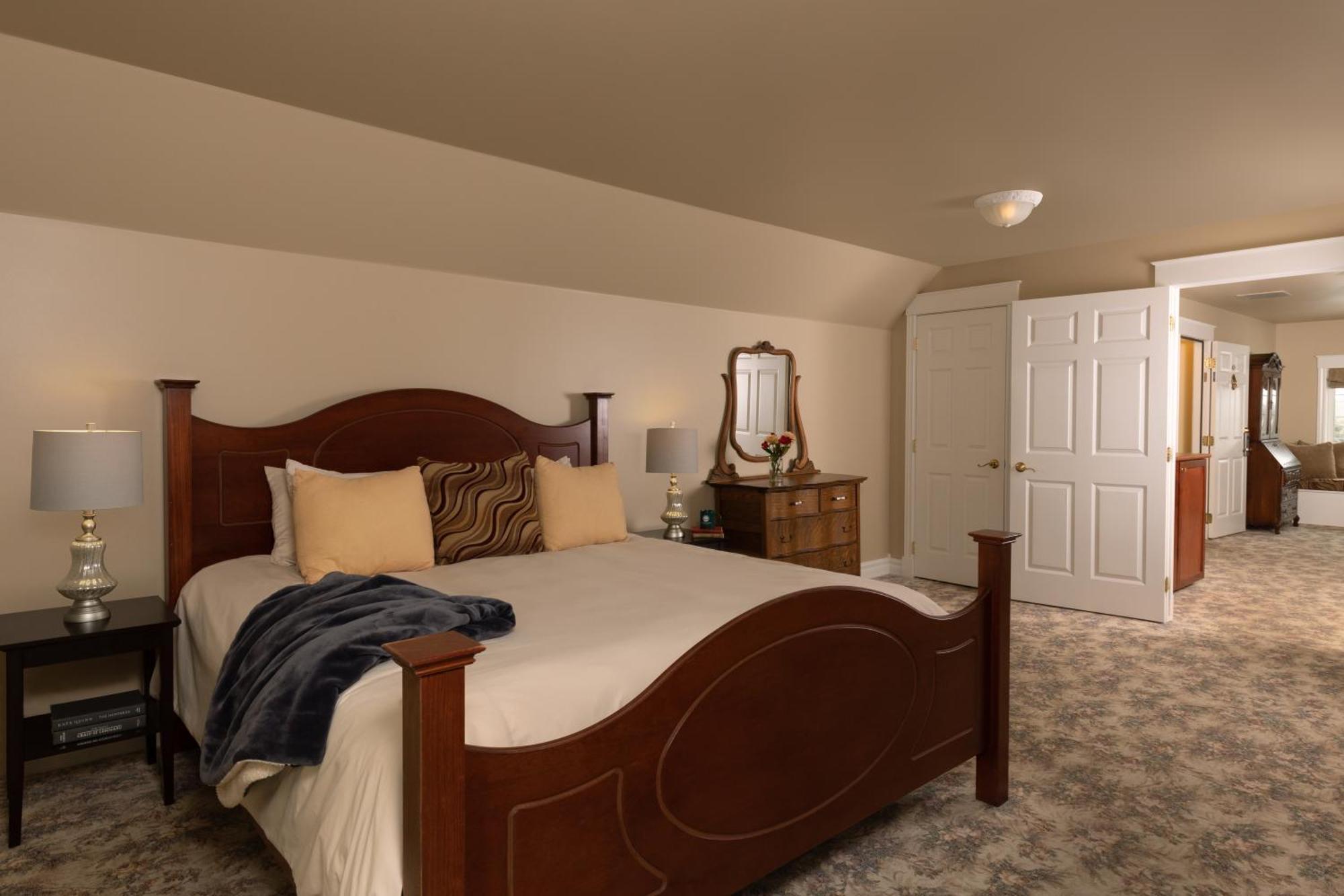 The Oakwood Inn Okoboji Buitenkant foto